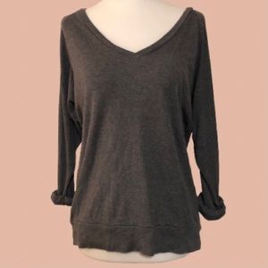 Aritzia TNA Gray Long Sleeve Shirt